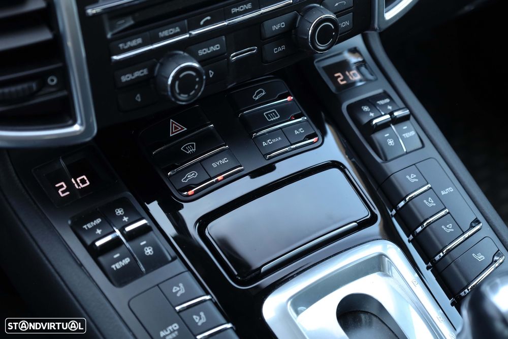 Porsche Cayenne S E-Hybrid - 30