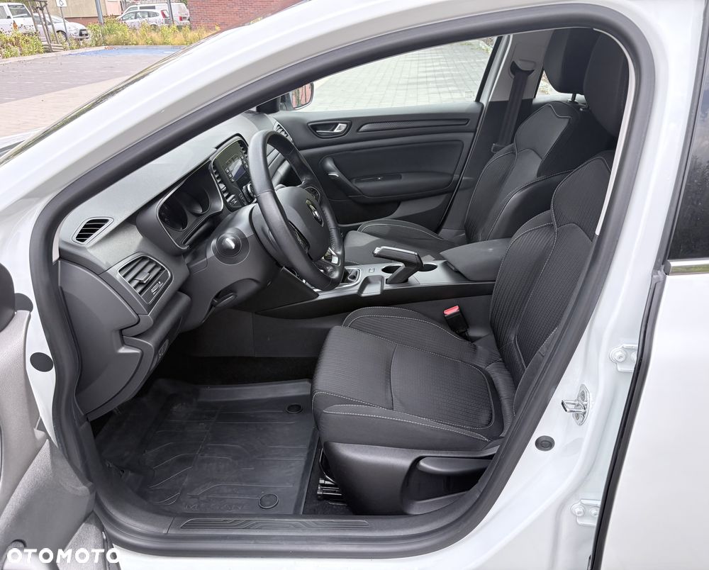Renault Megane 1.6 SCe Limited - 8