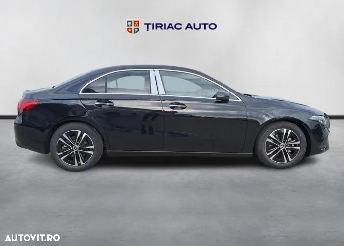 Mercedes-Benz A 200 MHEV 7G-DCT Sedan - 4