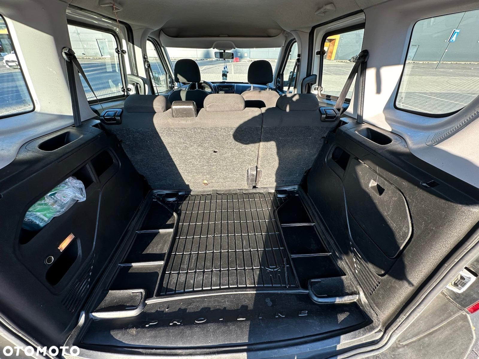 Opel Combo - 11