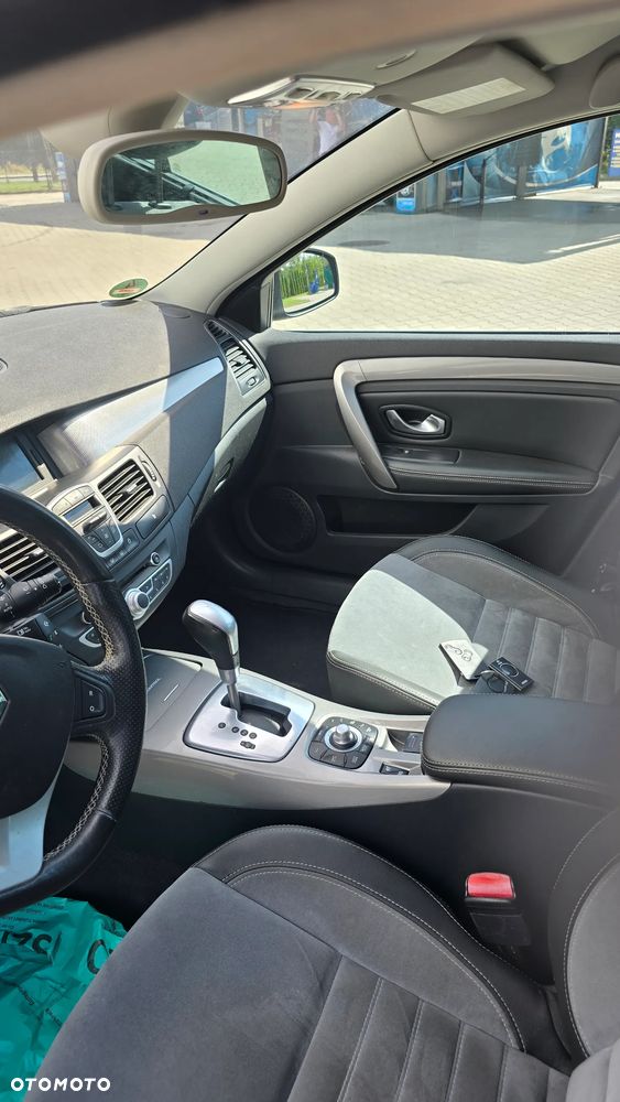 Renault Laguna dCi 175 FAP GT - 12
