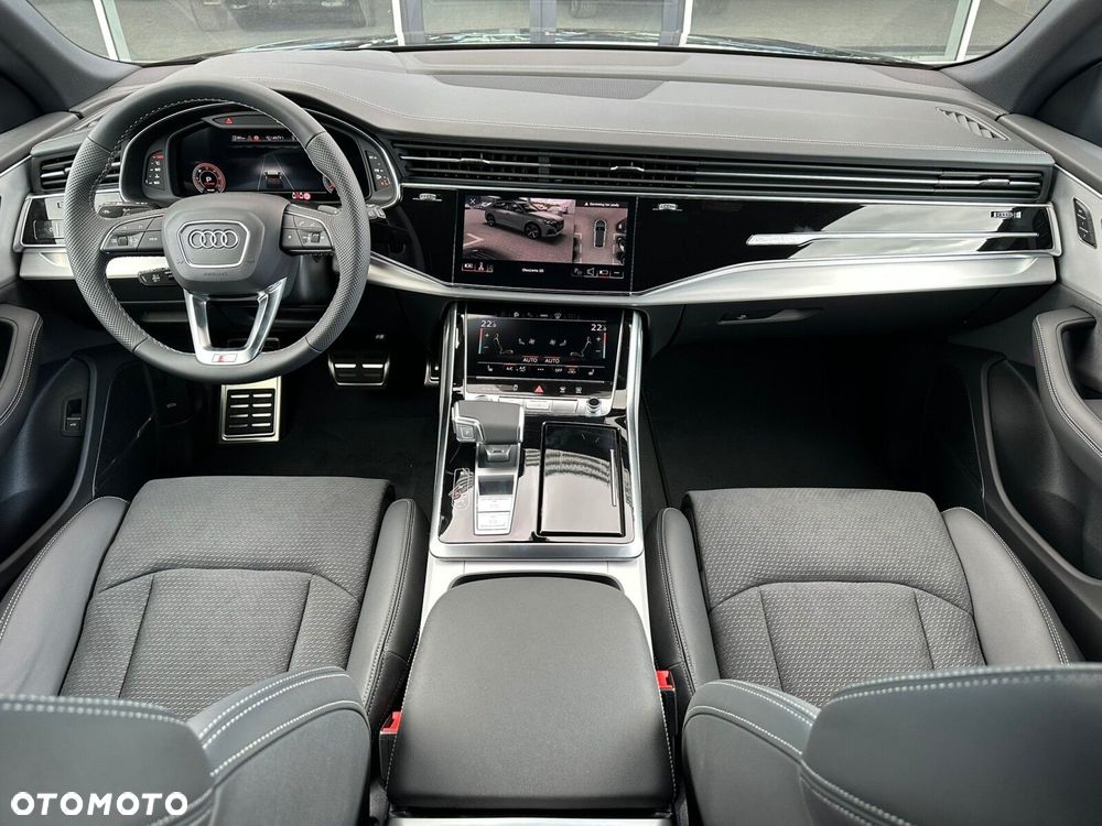Audi Q8 - 18