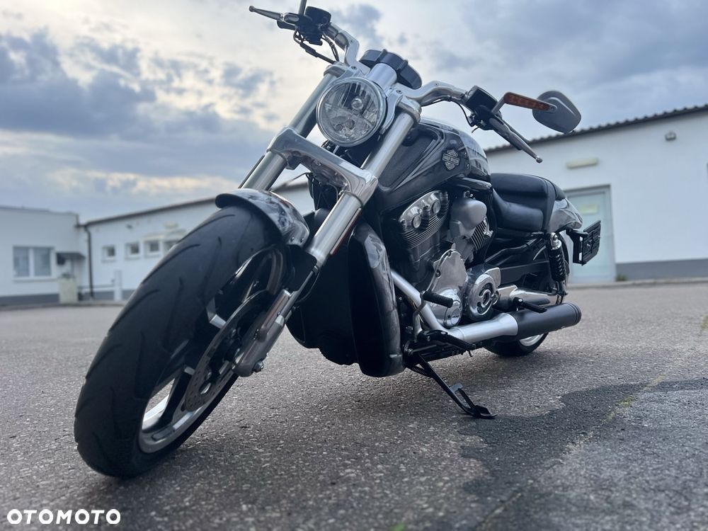 Harley-Davidson V-Rod Muscle - 17