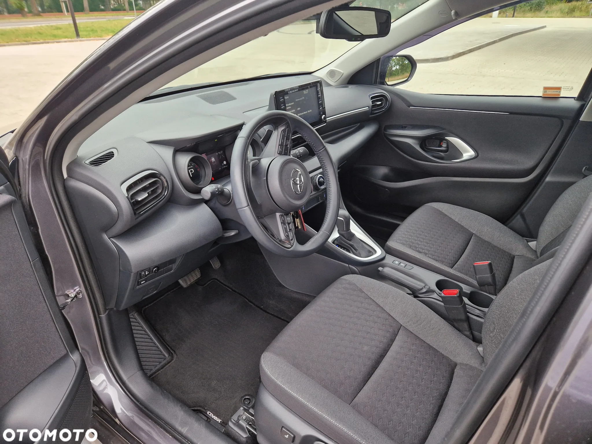 Toyota Yaris - 8