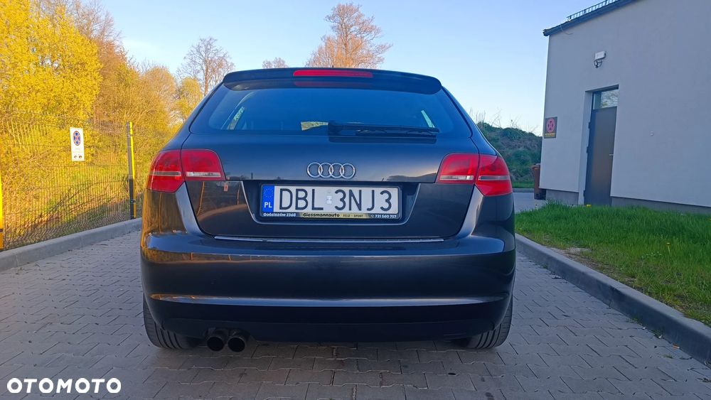 Audi A3 Sportback 2.0 TDI DPF Ambition - 4