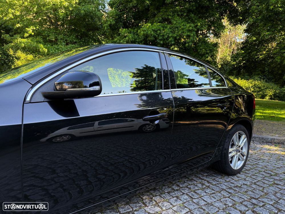 Volvo S60 2.0 D3 Momentum - 14
