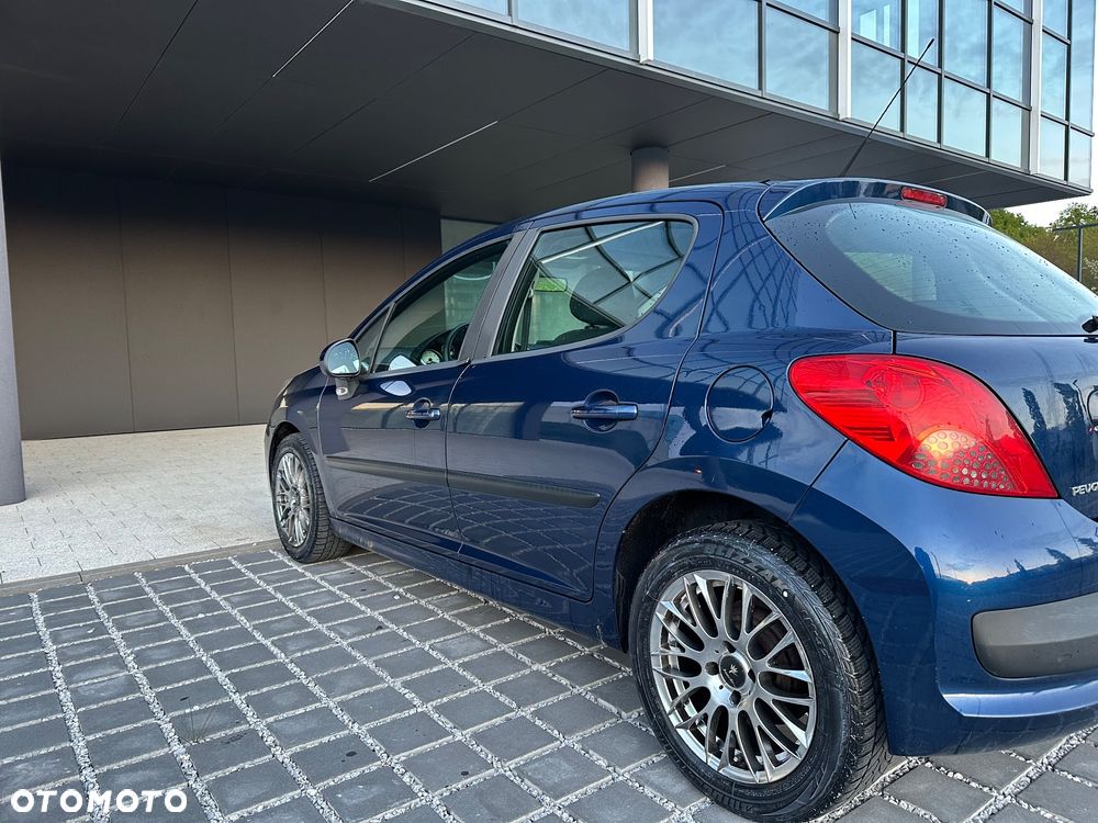 Peugeot 207 1.4 16V Trendy - 5