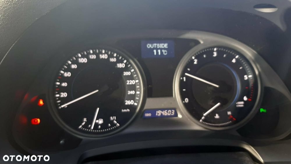 Lexus IS 220 D F Sport - 4