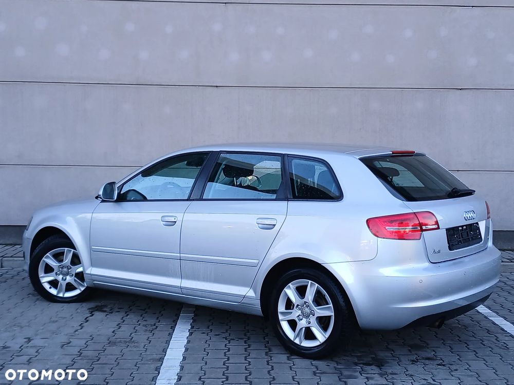 Audi A3 Sportback 1.6 Attraction - 12