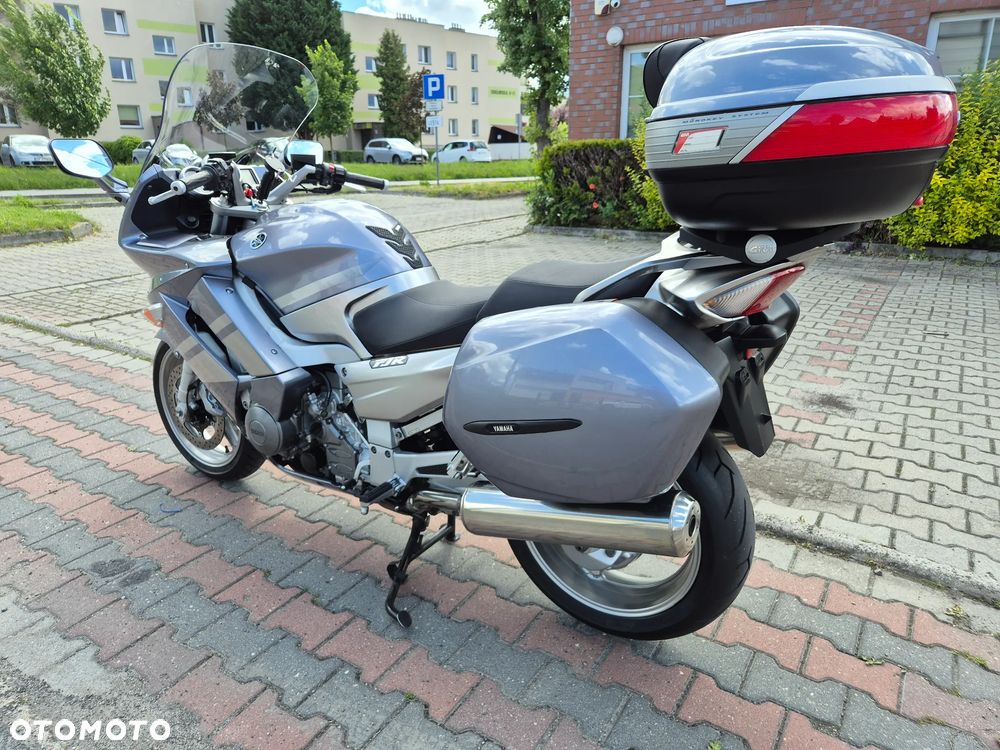 Yamaha FJR - 3