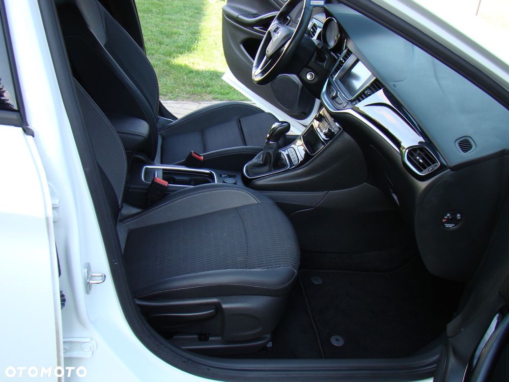 Opel Astra 1.2 Turbo Start/Stop Business Edition - 21