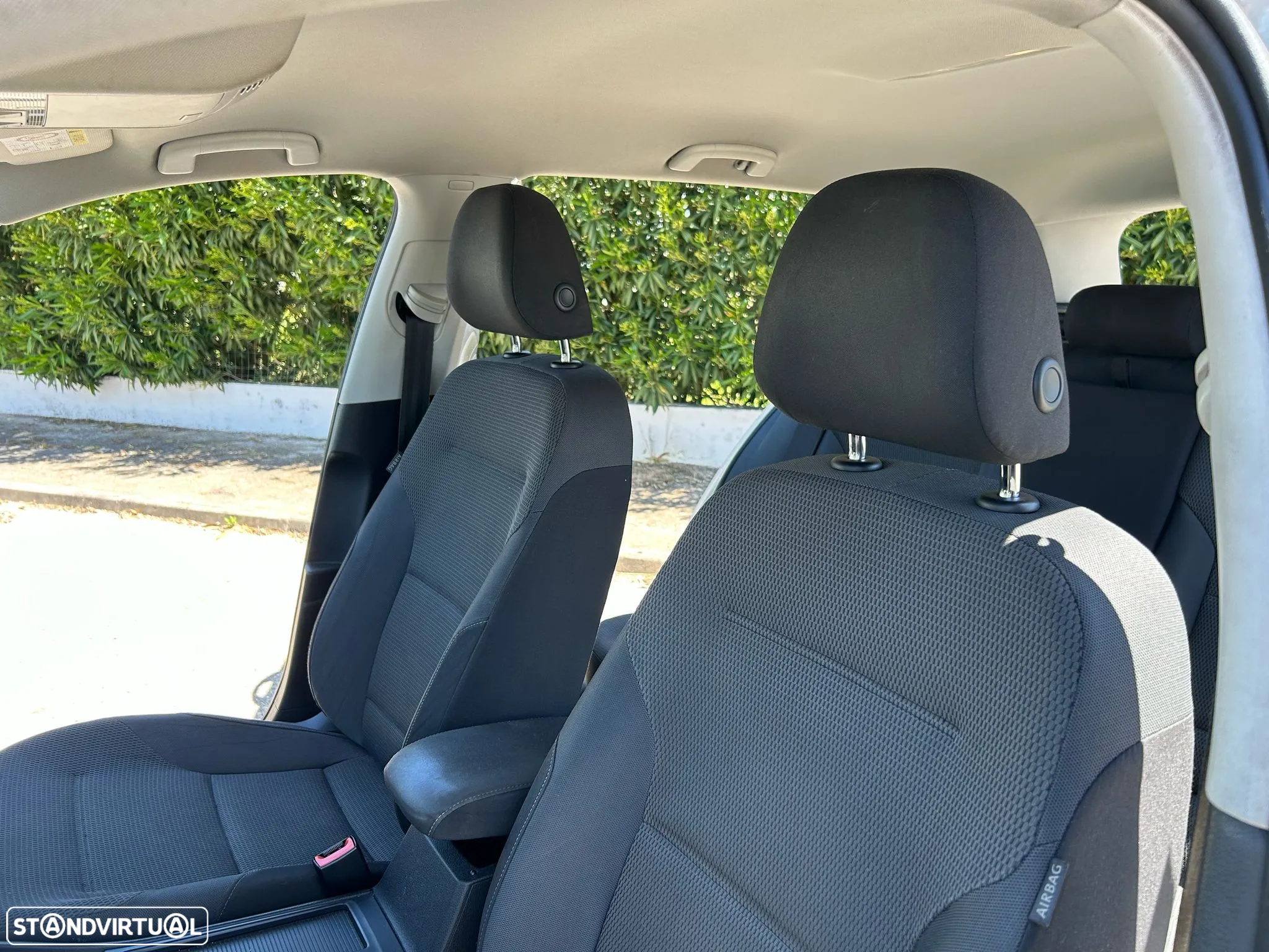 VW Golf Variant 1.6 TDi BlueMotion Confortline - 16