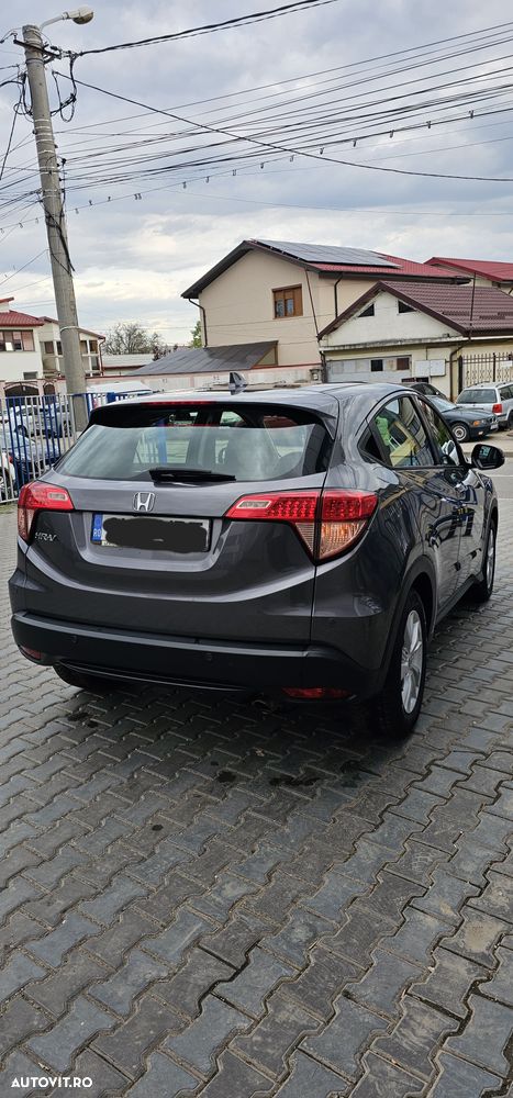 Honda HR-V 1.5 i-VTEC 4x2 6MT Elegance - 2