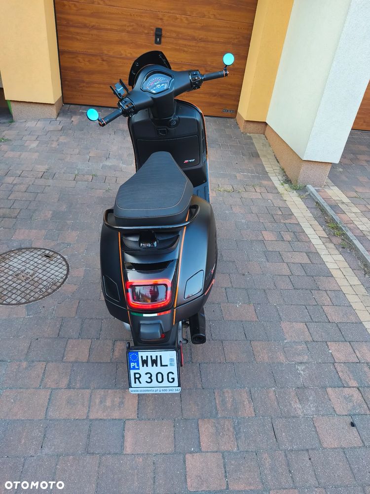 Vespa GTS - 10