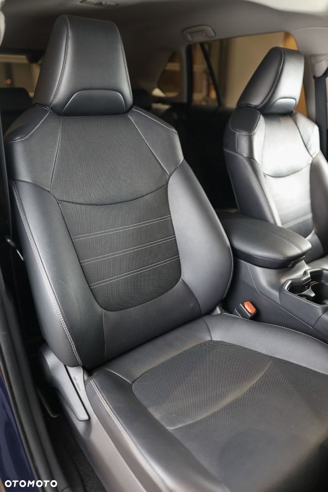Toyota RAV4 - 17