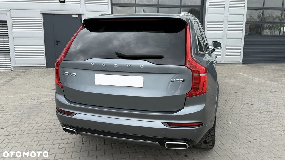 Volvo XC 90 - 7