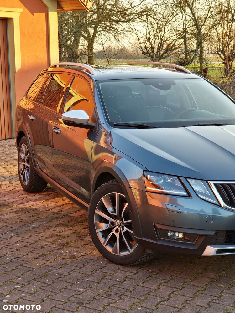 Skoda Octavia Scout 2.0 TDI 4x4 DSG - 4