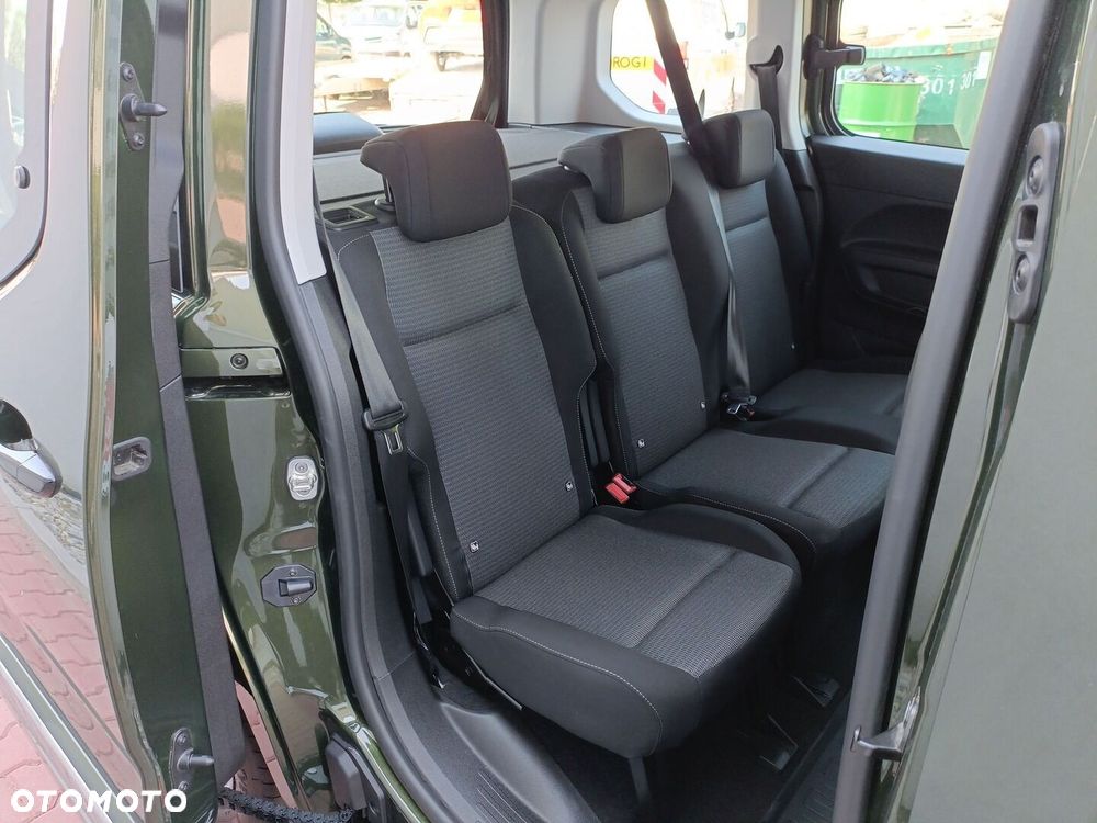 Toyota Proace City Verso 1.2 D-4T Business - 24