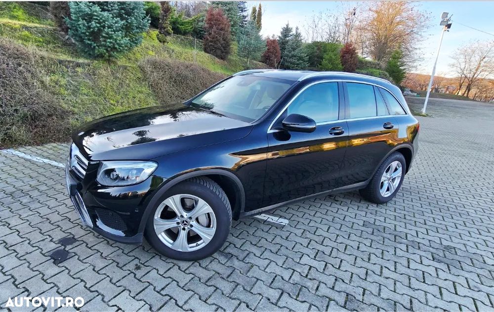 Mercedes-Benz GLC - 30