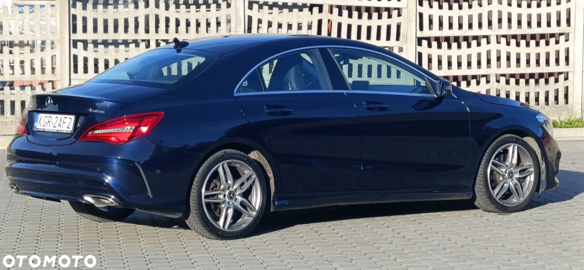 Mercedes-Benz CLA 220 4-Matic AMG Line - 13