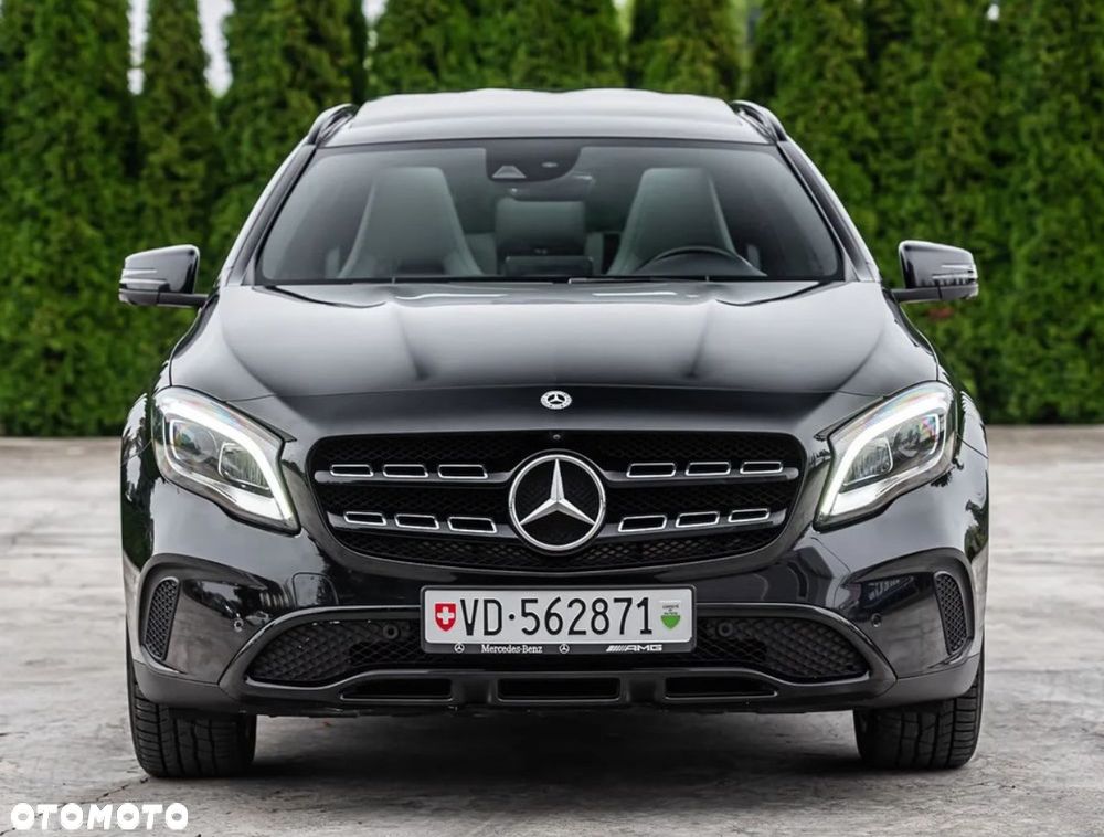 Mercedes-Benz GLA 200 7G-DCT AMG Line - 4