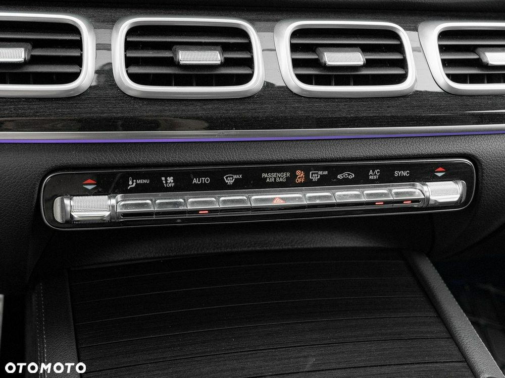 Mercedes-Benz GLE - 21