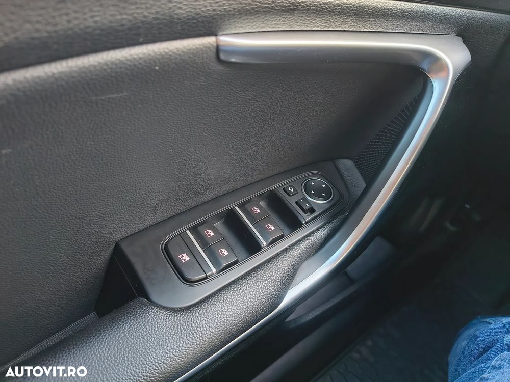 Kia Ceed 1.6 GDI DCT OPF Spirit - 13