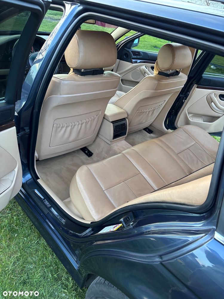 BMW Seria 5 - 11