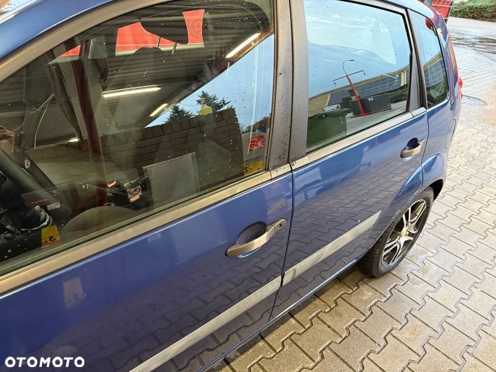 Ford Fiesta 1.4 Ambiente - 15