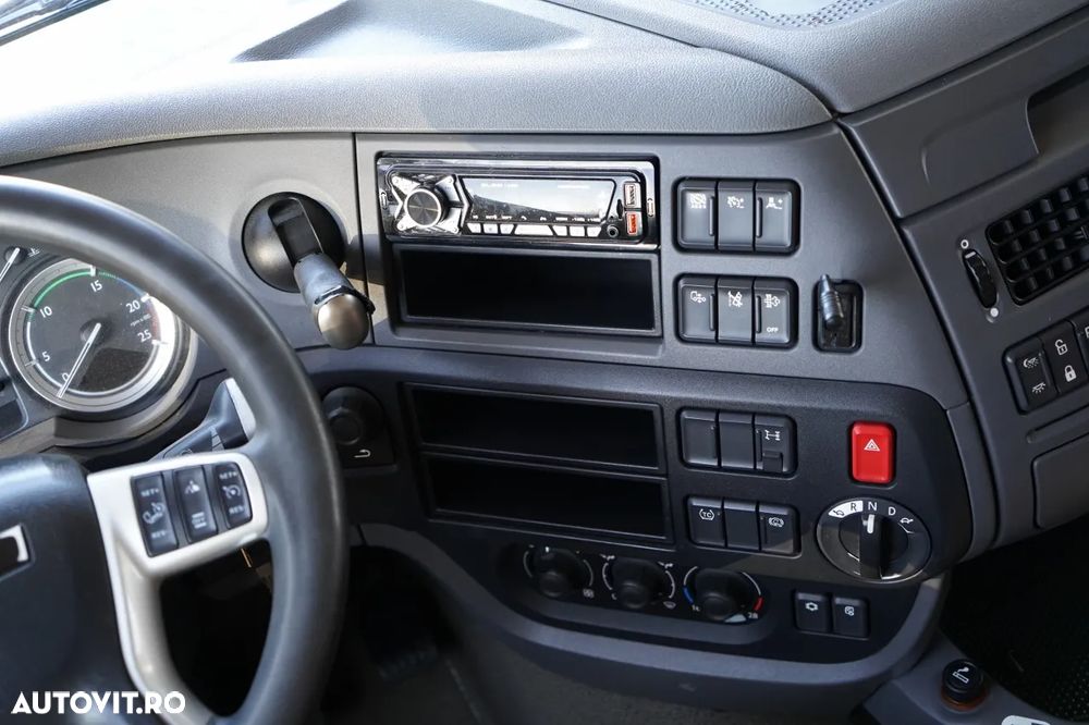 DAF XF 460 / SPACE CAB / EURO 6 - 30