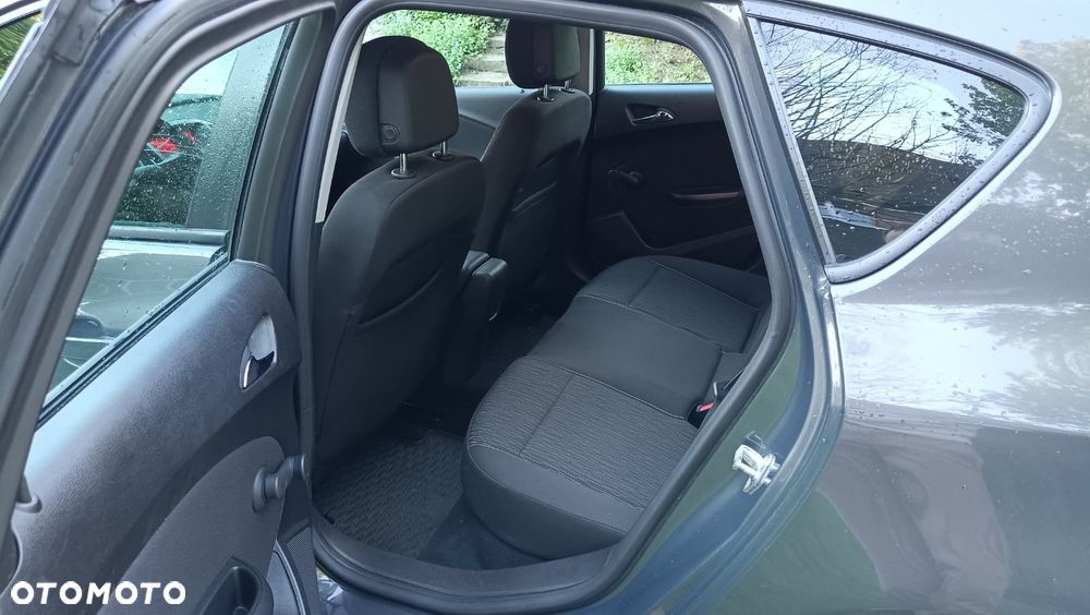 Opel Astra 1.4 T Enjoy EU6 - 11