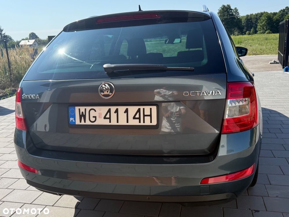 Skoda Octavia 2.0 TDI Elegance DSG - 5