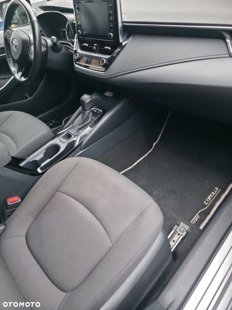 Toyota Corolla 1.8 Hybrid Comfort - 22