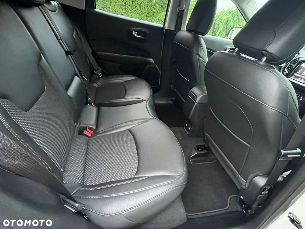 Jeep Compass 1.4 TMair Limited FWD S&S - 35