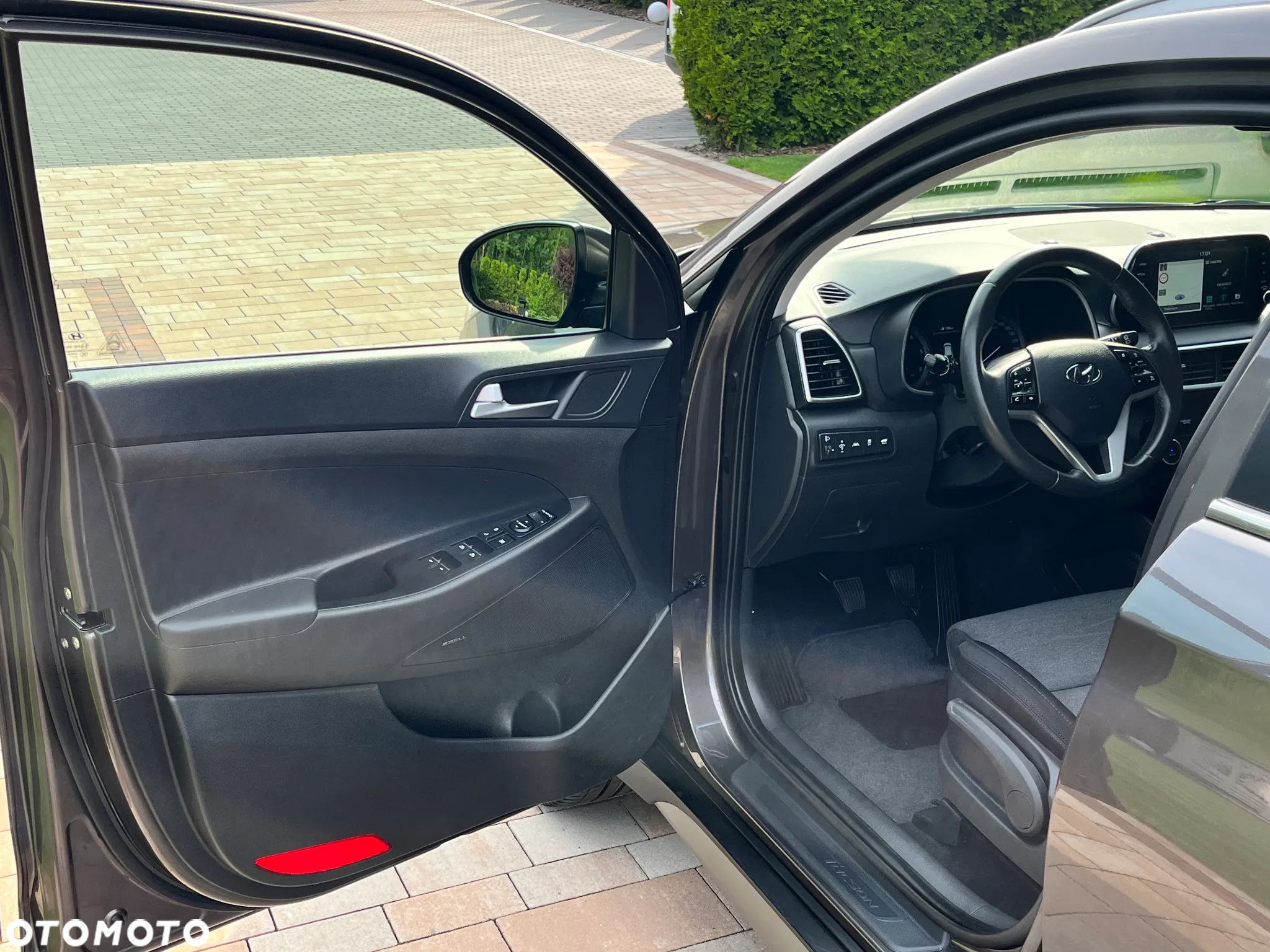 Hyundai Tucson 1.6 CRDi Comfort 2WD - 12