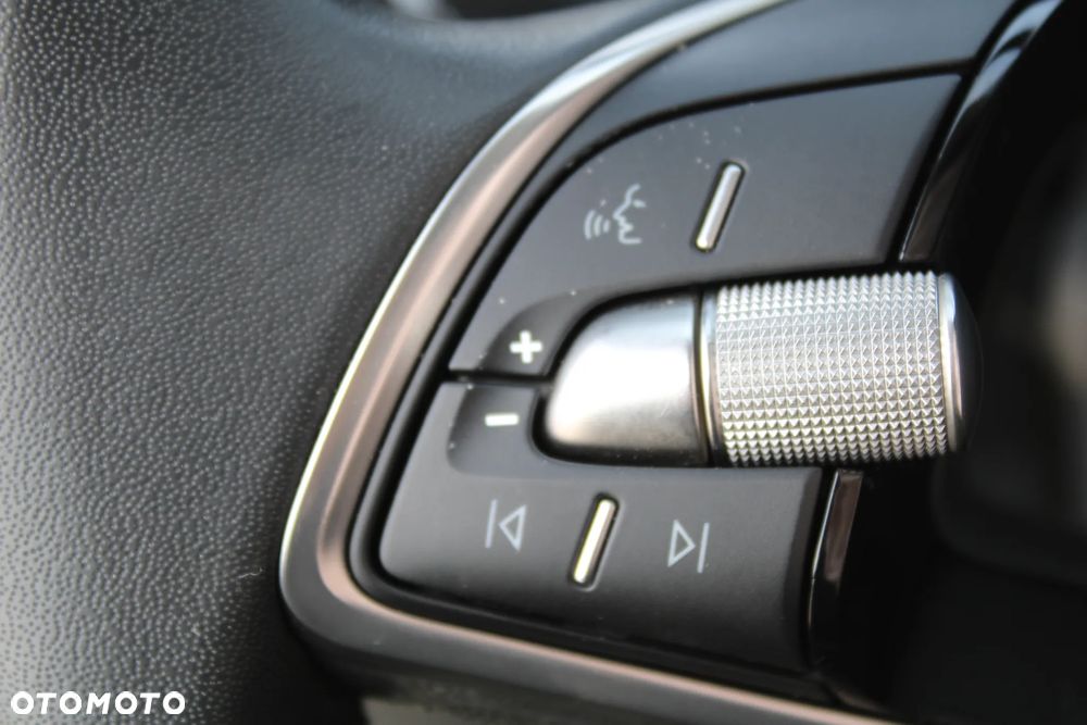 Skoda Karoq 2.0 TDI SCR 4x4 Selection DSG - 32