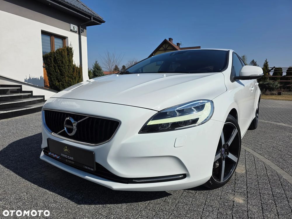 Volvo V40 D4 Geartronic Momentum - 9