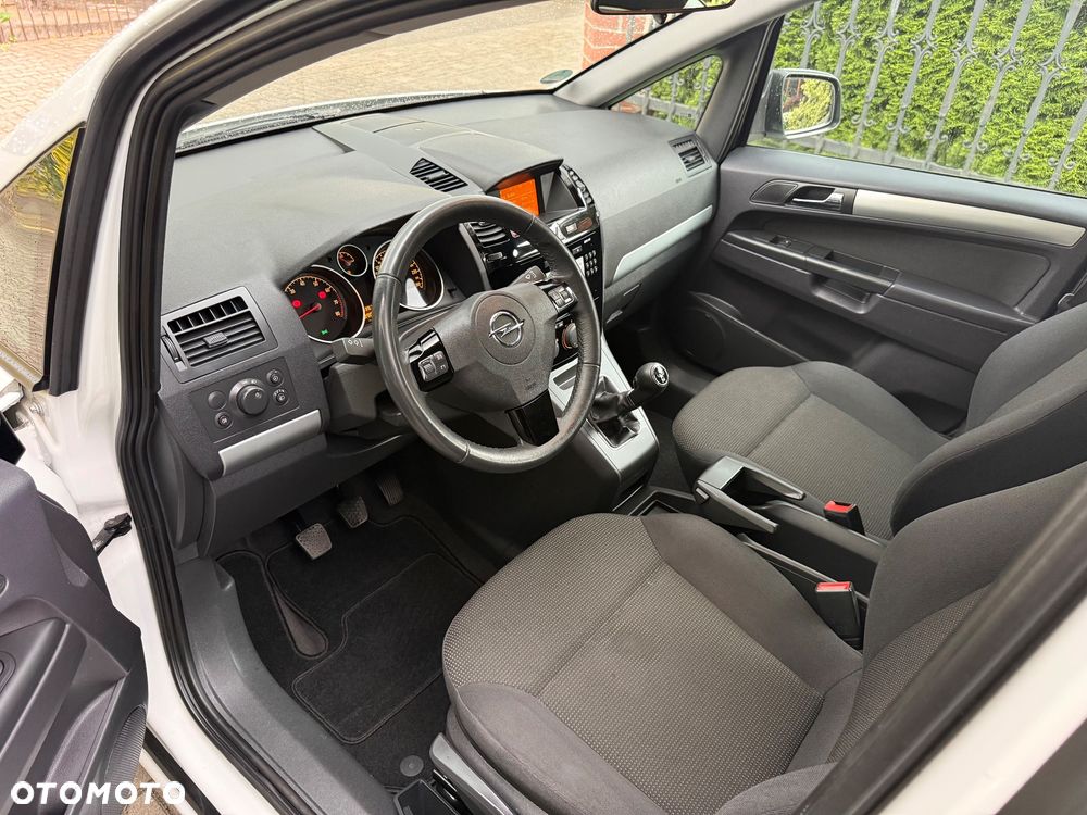 Opel Zafira 1.8 Family - 34