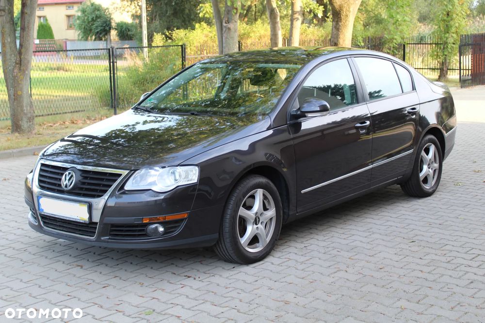 Volkswagen Passat 1.6 Comfortline - 7