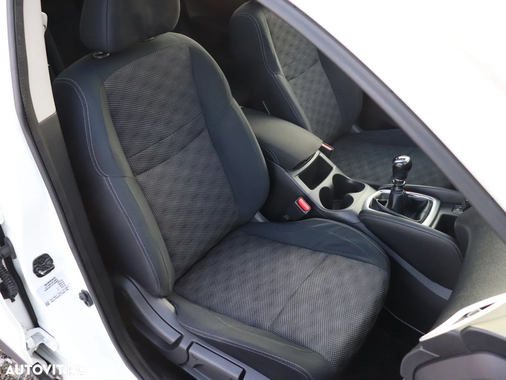 Nissan Qashqai 1.5 DCI TEKNA+ - 23