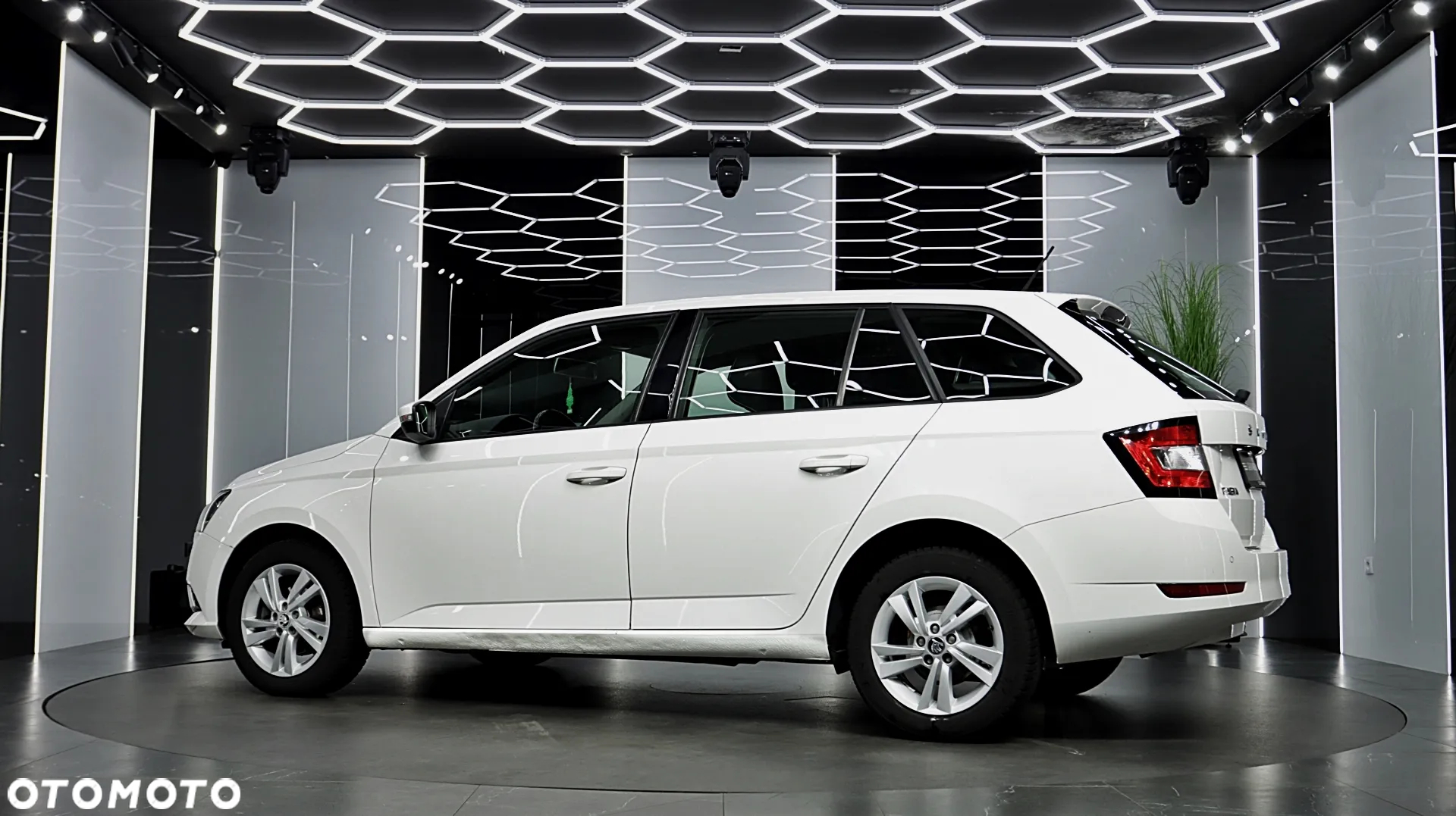 Skoda Fabia 1.0 TSI Ambition - 4