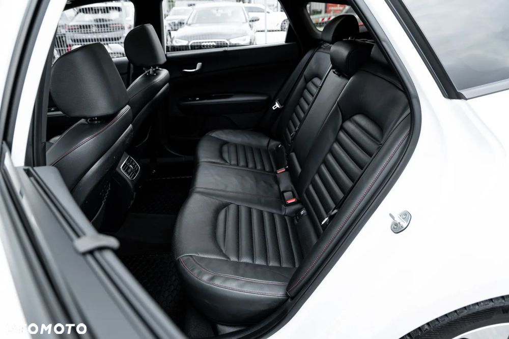 Kia Optima 2.0 T-GDI GT - 14