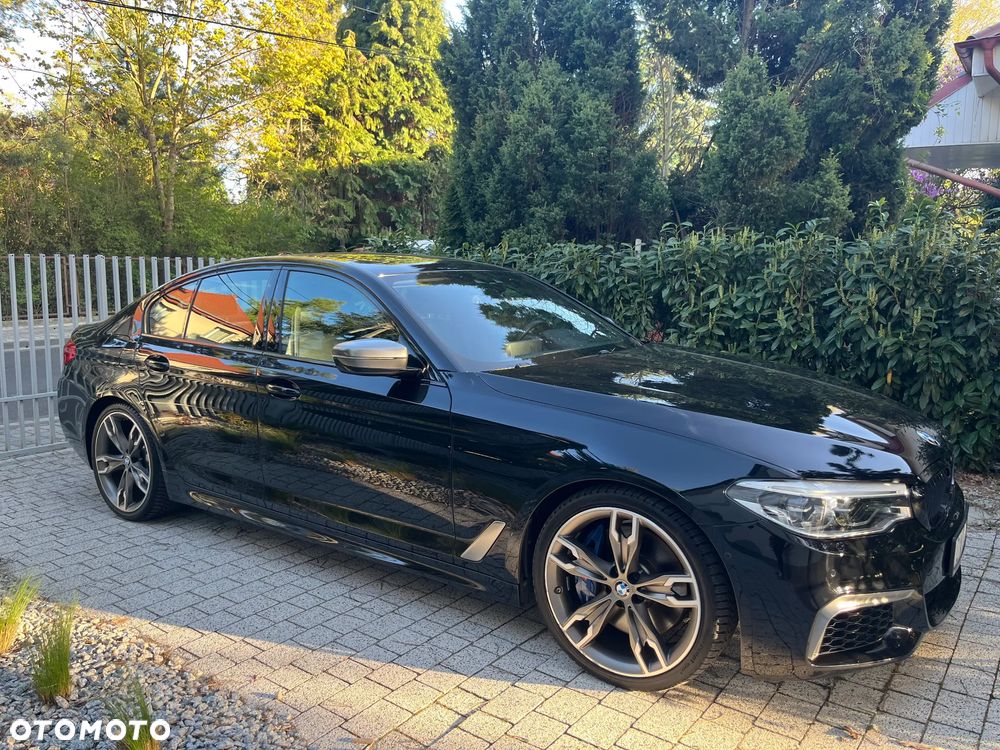 BMW Seria 5 M550i xDrive sport - 2