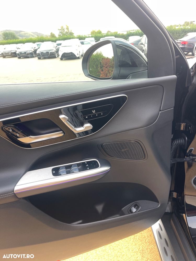 Mercedes-Benz GLC 300 d 4Matic 9G-TRONIC Edition AMG Line - 29