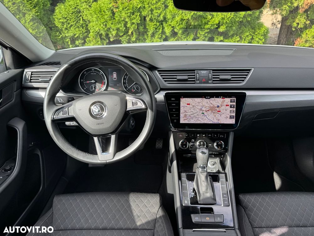 Skoda Superb 2.0 TDI DSG Premium Edition - 5