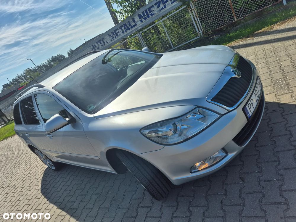 Skoda Octavia 2.0 TDI DPF Ambiente - 7