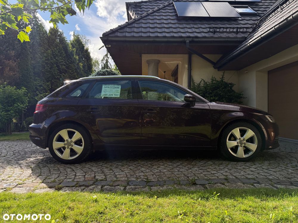 Audi A3 Sportback - 3
