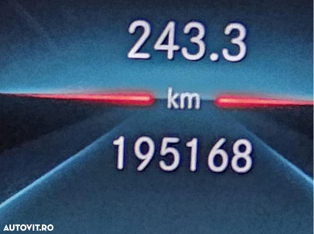 Mercedes-Benz E 300 Aut. - 15
