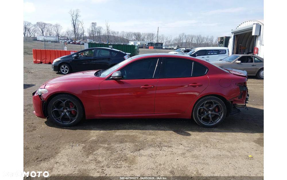 Alfa Romeo Giulia - 12