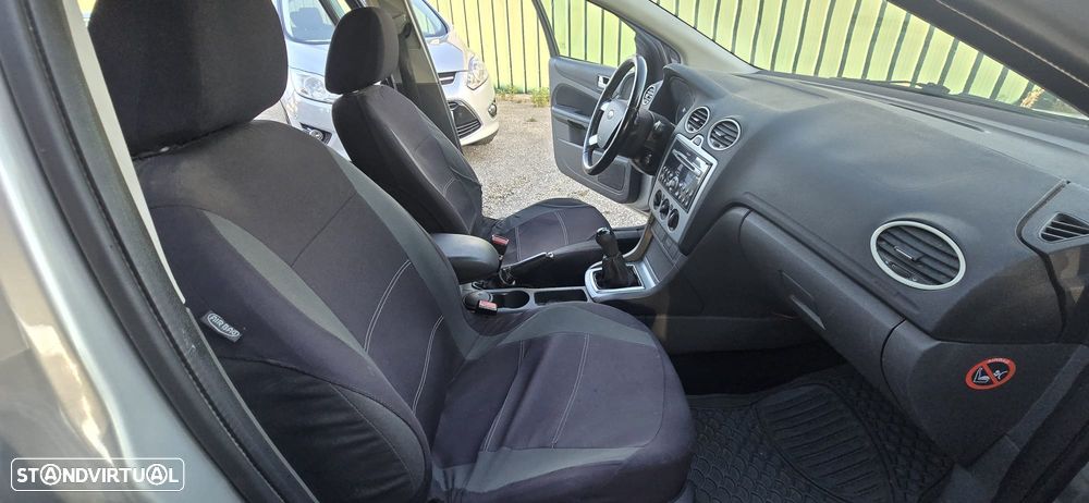 Ford Focus SW 1.6 TDCi Connec. - 18